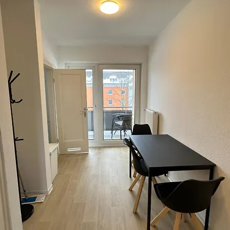 Moderne Zentral Zur A1 Und A21 *